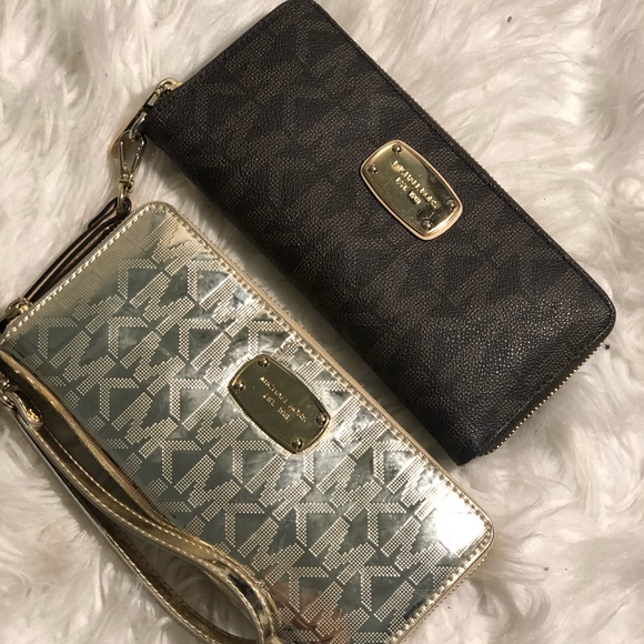 MICHAEL Michael Kors Sig. Jet Set Travel Wallet - Picture 1 of 1